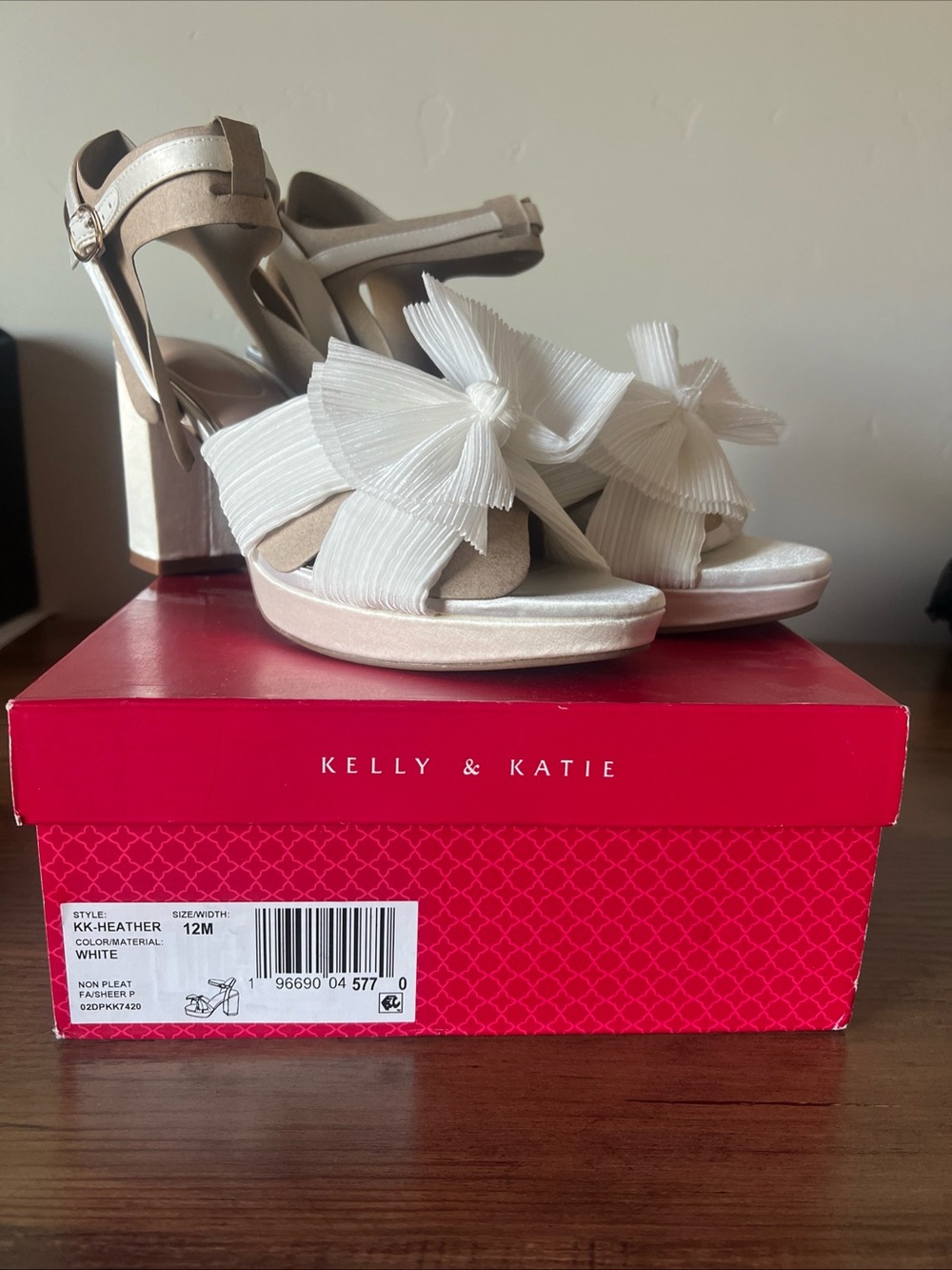 Kelly & Katie Women’s White Bow Platform Bridal Heel Sandals